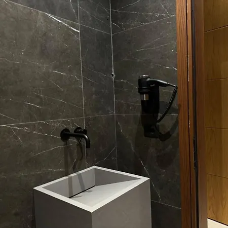 Area Hotel Ksamil