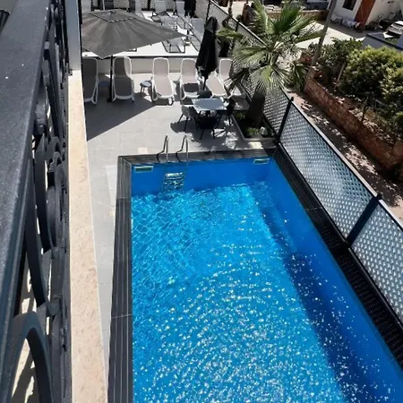 Hotel Area 4*