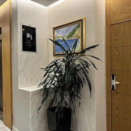 Area Hotel